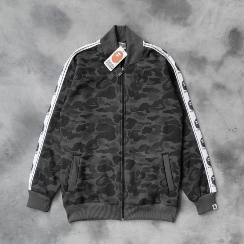 TRACKTOP BAPE CAMO FULL TAG IM PORT