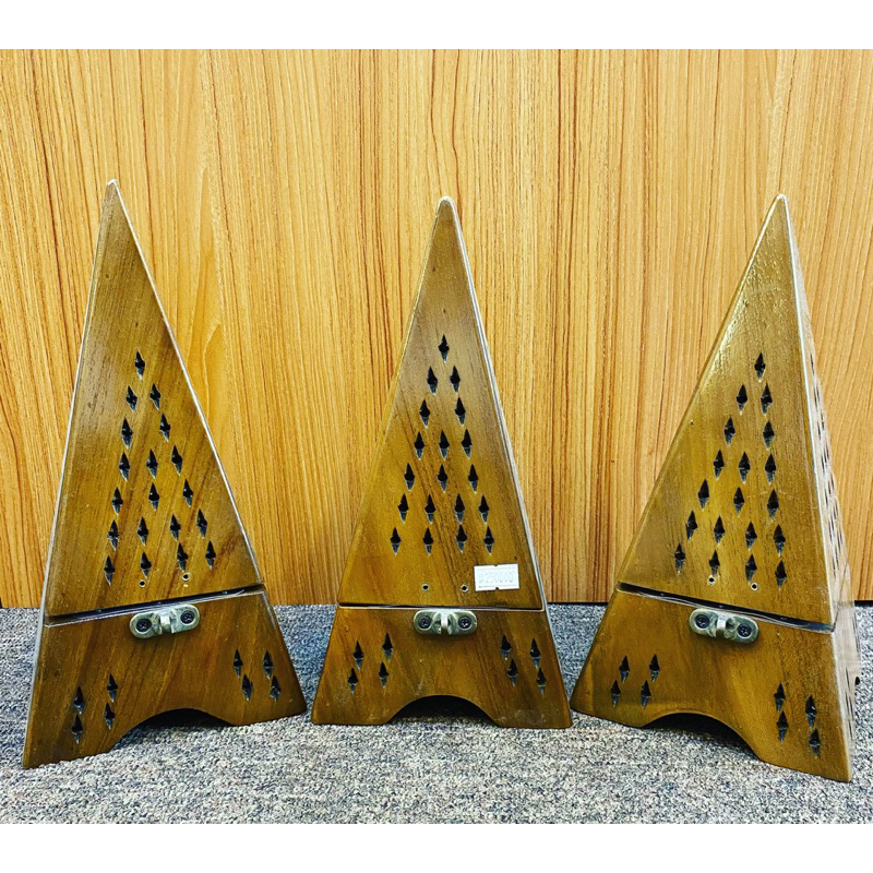 mabkharah atau tempat pembakaran bukhur.