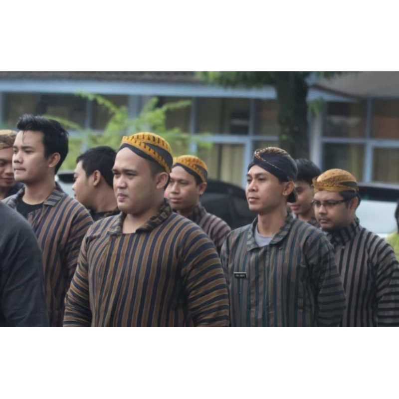 Baju Surjan / Lurik / Jawa + Blangkon Solo