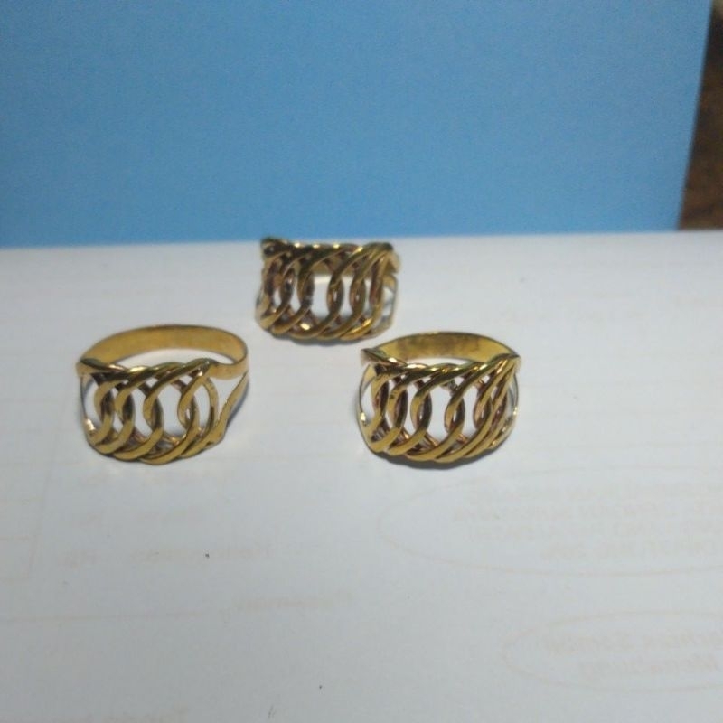 cincin emas kuning rantai