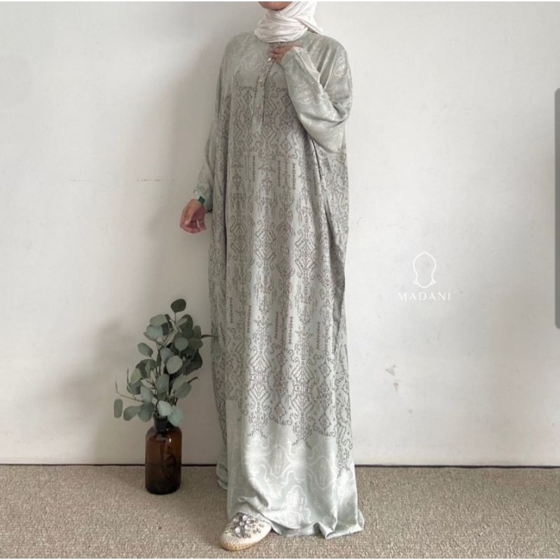 DAILY ABAYA MOTIF MADANI THELABEL