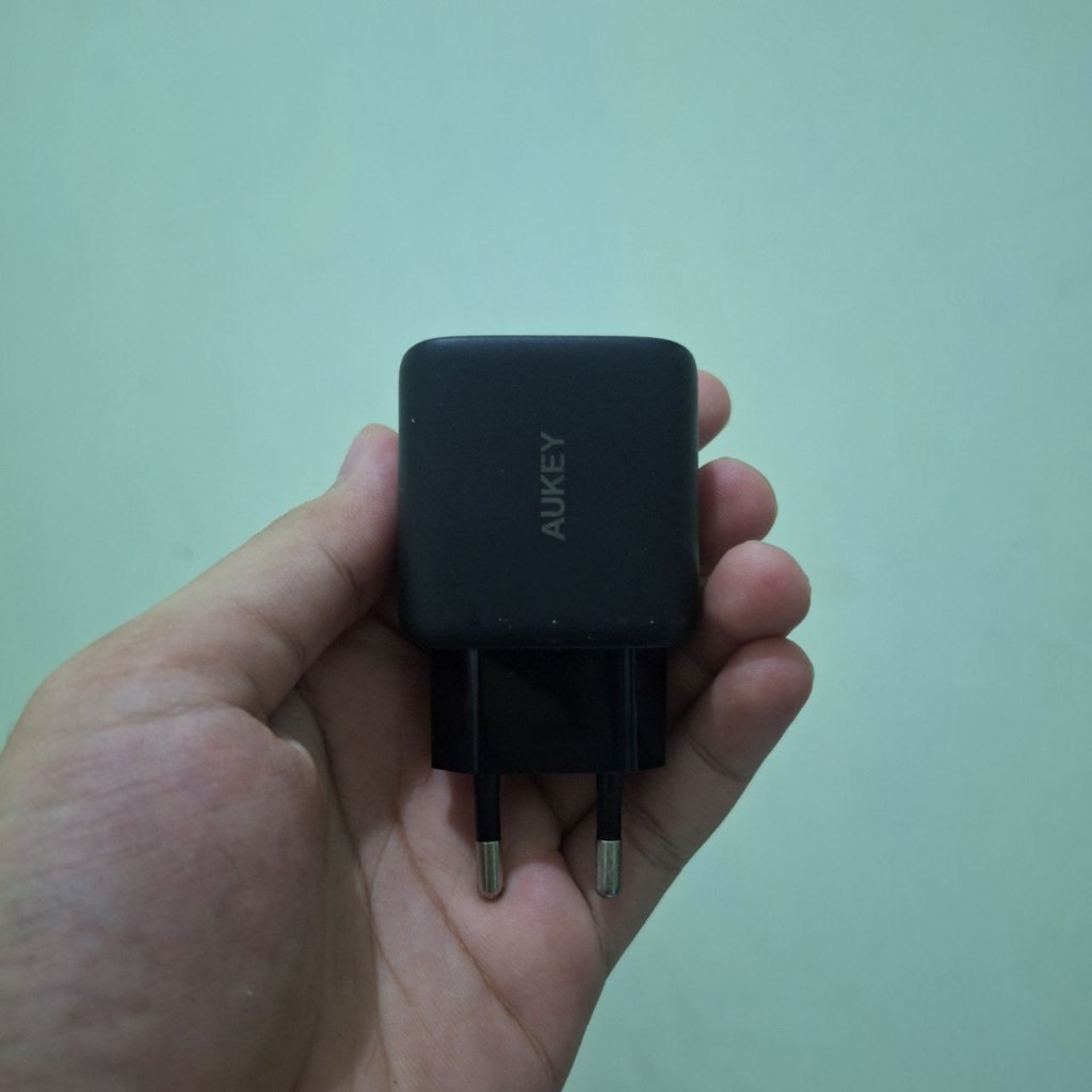 Charger AUKEY Type C 25W