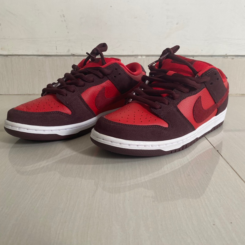 original new sepatu nike dunk sb cherry red