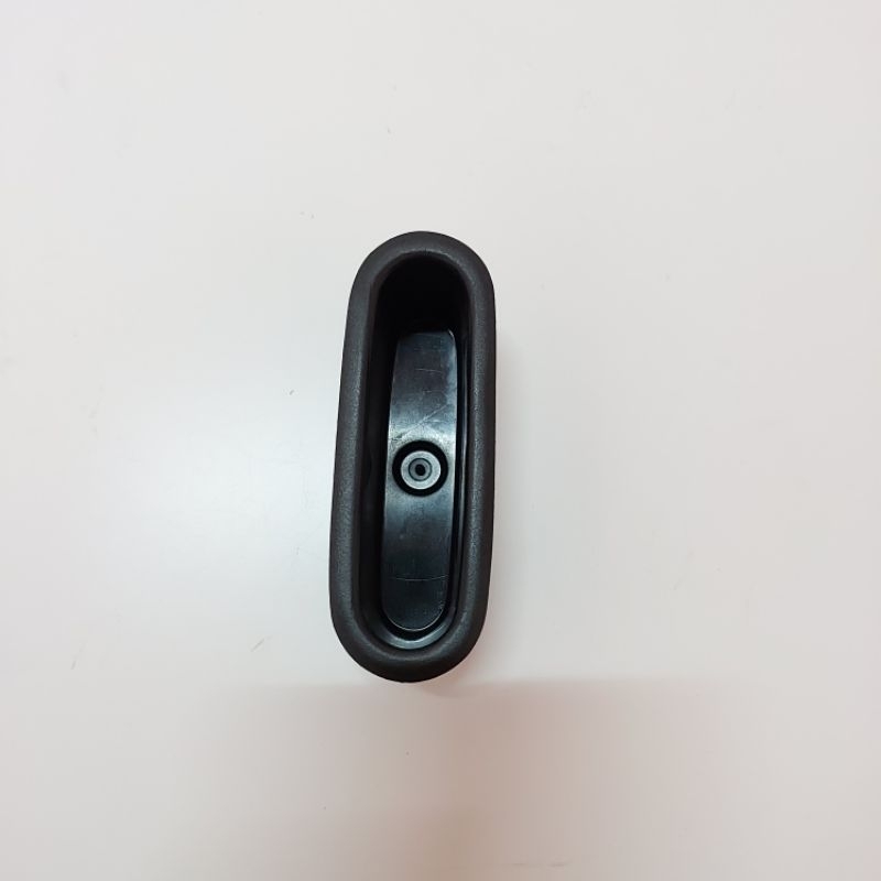 Mangkok atau Pegangan Tangan Mobil Toyota