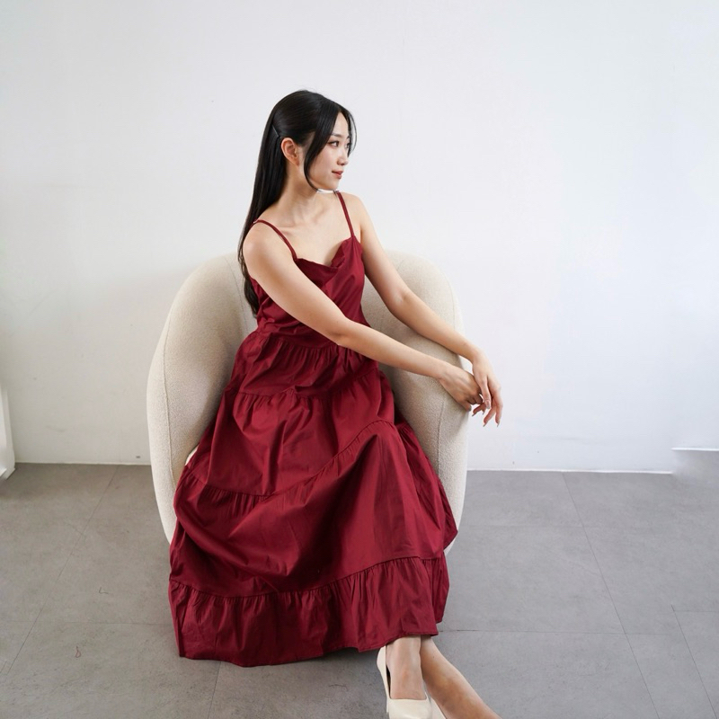 LILO Eleanor Dress | Dress Natal Maxi Tanpa Lengan Ruffle Dress Panjang Dress Panjang Hijau Maroon P