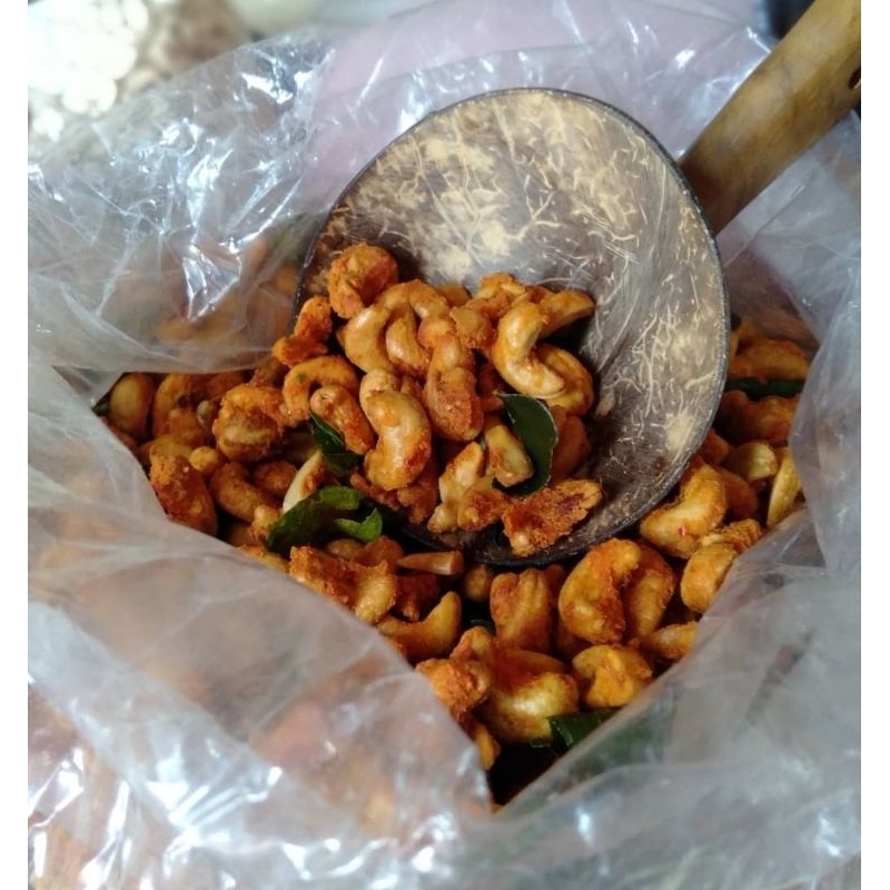 

Kacang Mete Pedas Manis Cemilan Sehat Murah Lezat Berkualitas