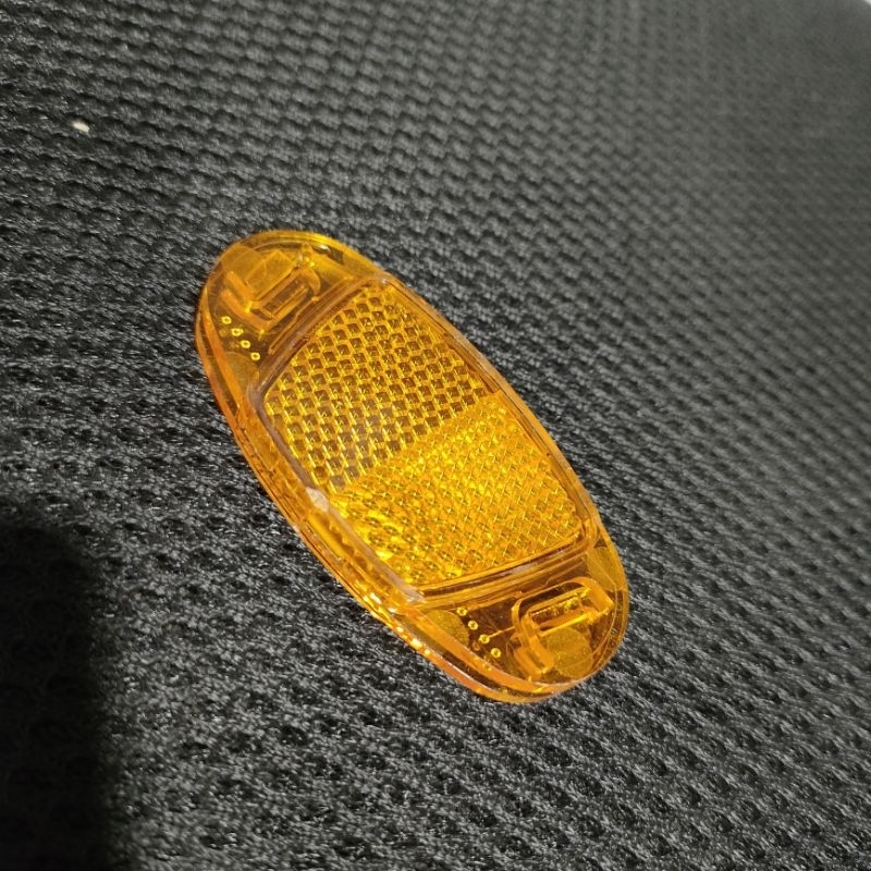 Mata kucing Reflektor jari-jari atau Reflektor Lampu di Jari-jari Sepeda