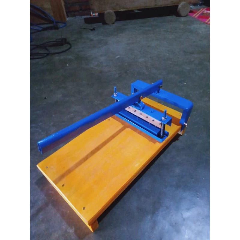 alat pelubang plastik tempe