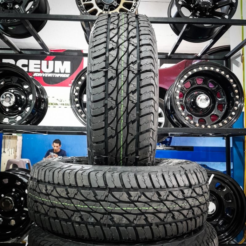 Ban Mobil Semi Cangkul R15 235 70 Merek Accelera Omikron A/T 235/70 R15