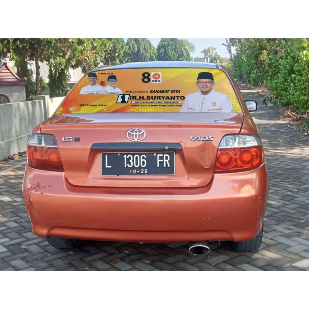 Stiker One Way / Oneway Vision - Stiker tembus pandang Kaca Belakang Mobil Toyota Vios / Limo