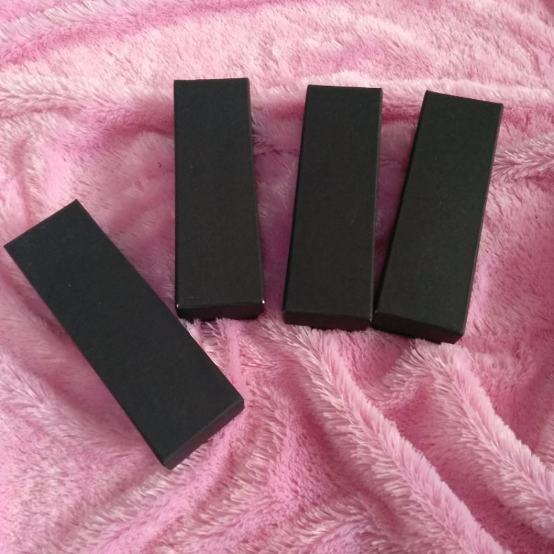 

Box Custom ukuran 26x5x4 cm