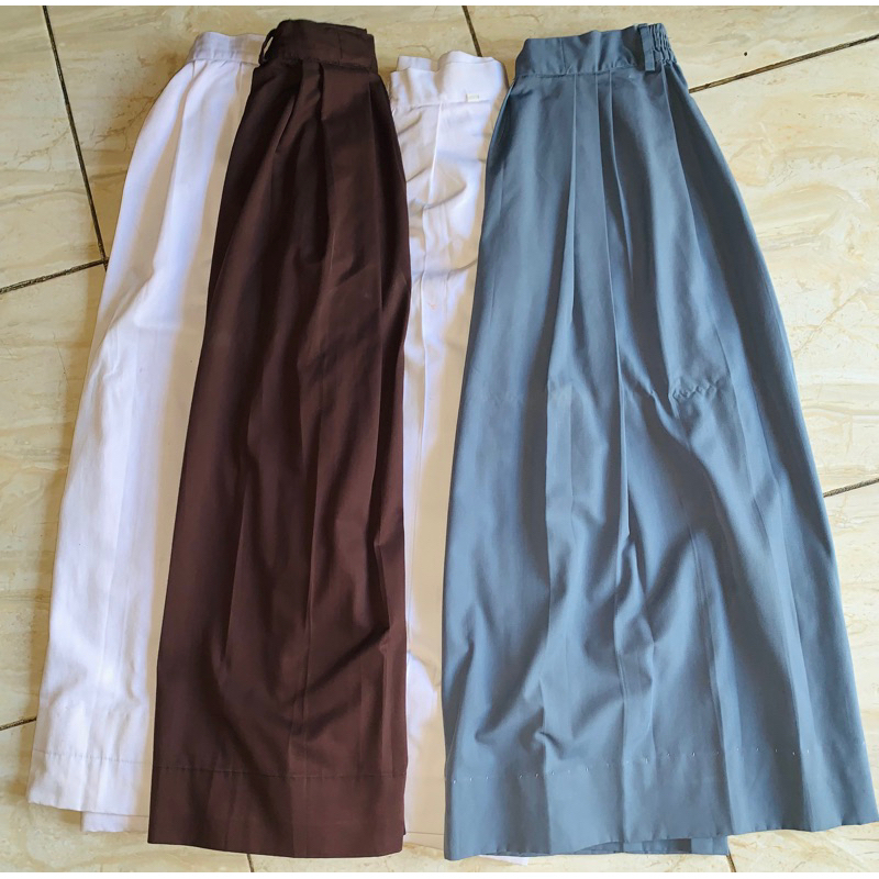 Preloved rok seragam SMA bekas pakai