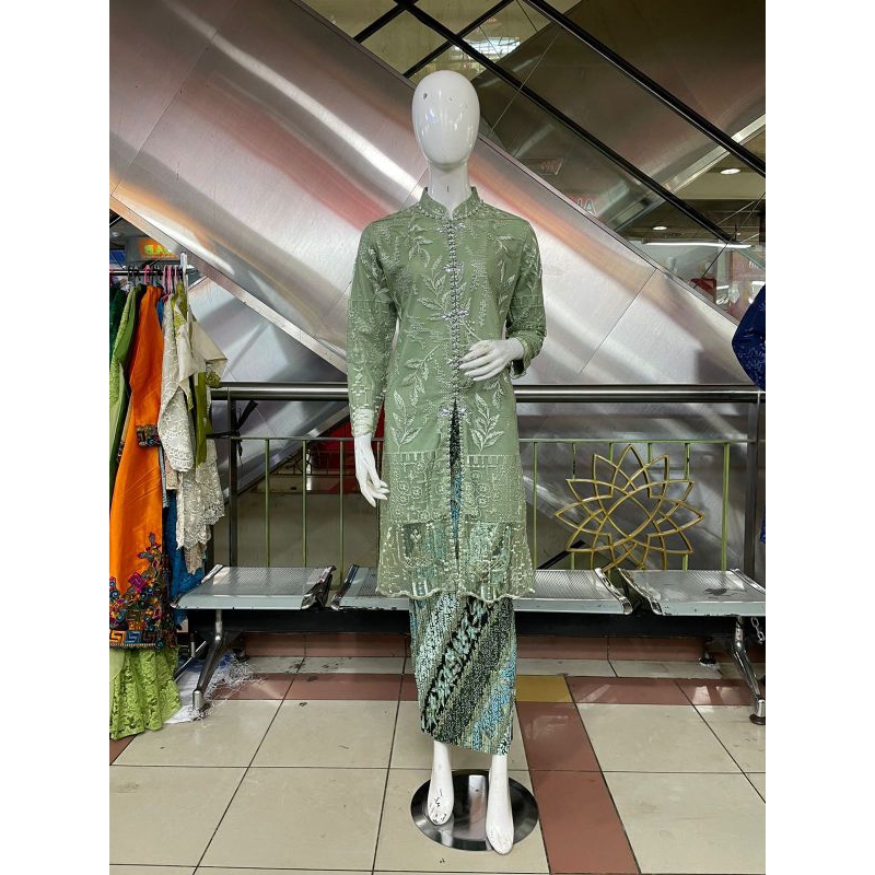 Setelan Kebaya Tunik Aleta