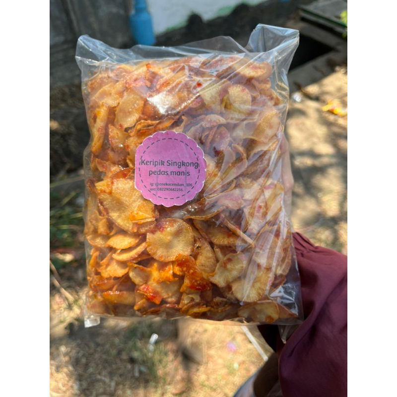 

Keripik Singkong pedas manis (1kg)