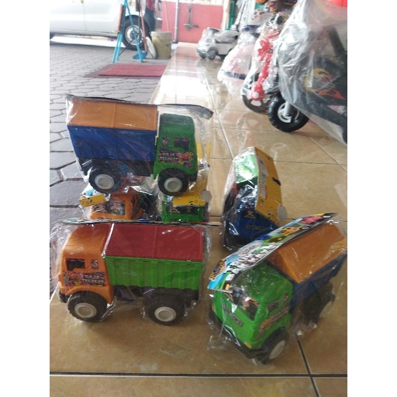 mainan mobil truk bak kayu