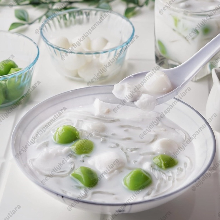 

[JGK] Es Jelly Kelapa Mutiara/Es Jelly Coconut/Dessert Es Jelly Kelapa Muda/Coconut Jelly Kirim Langsung