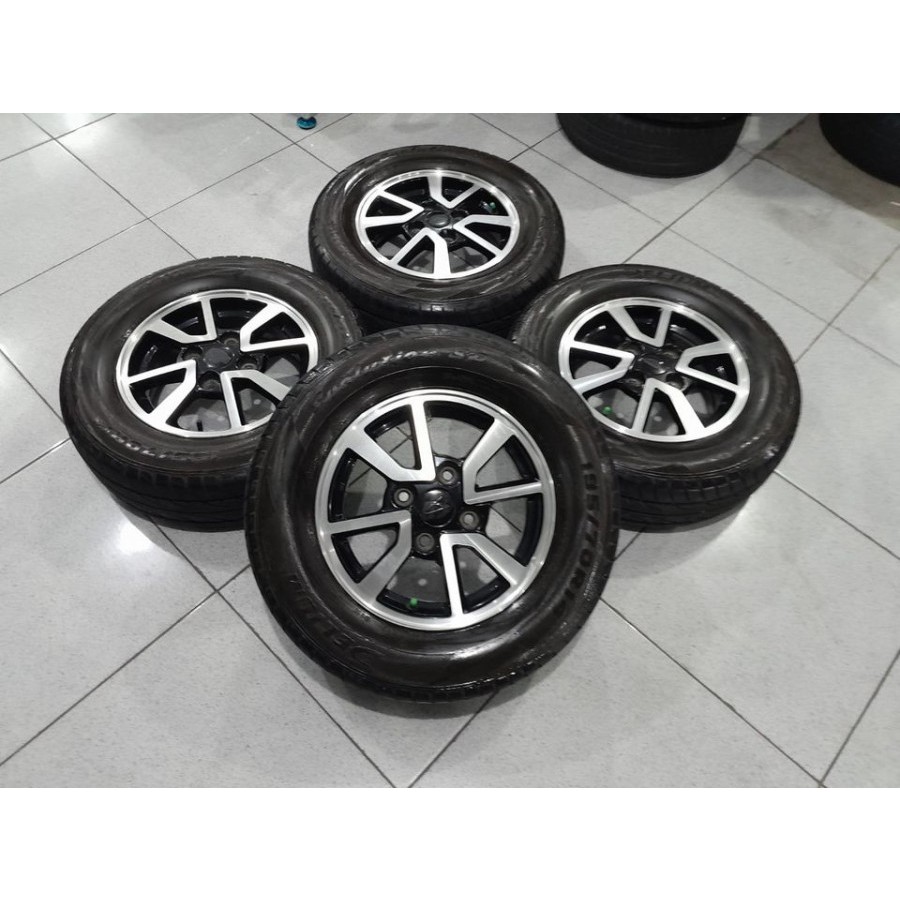Velg Mobil Bekas Ring 14 Lubang 4 XENIA R14X5 4X114 ET45 BAN 195 70 R14