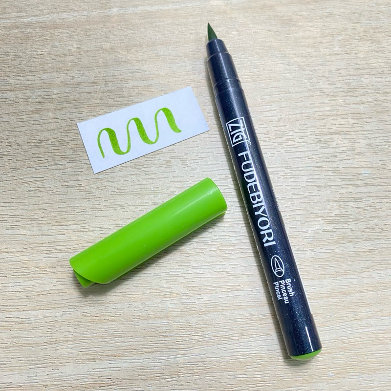 

brush pen zig fudebiyori hijau