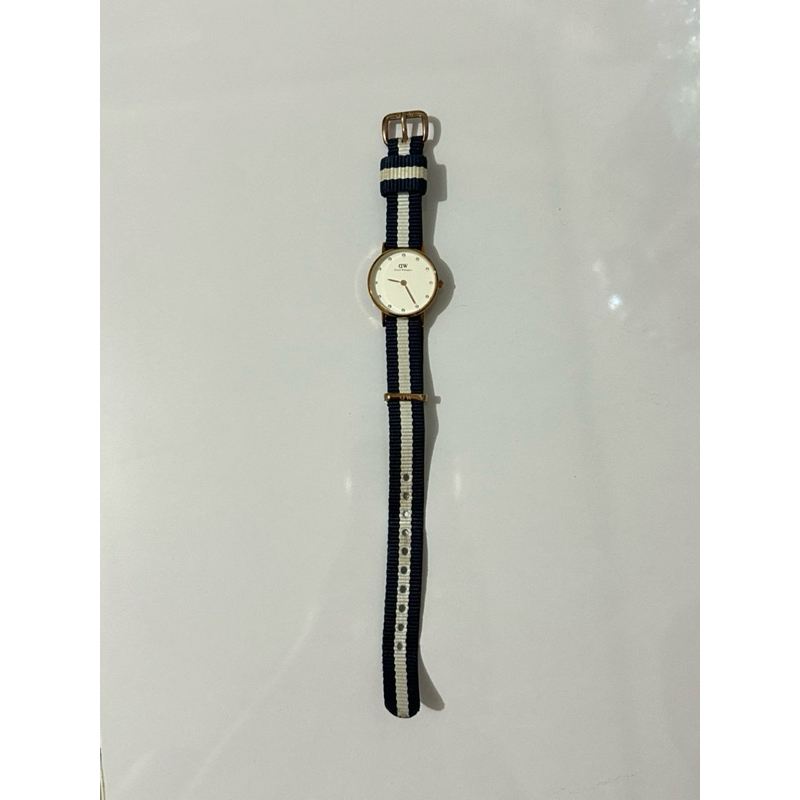 PRELOVED JAM TANGAN DANIEL WELLINGTON DIAMOND