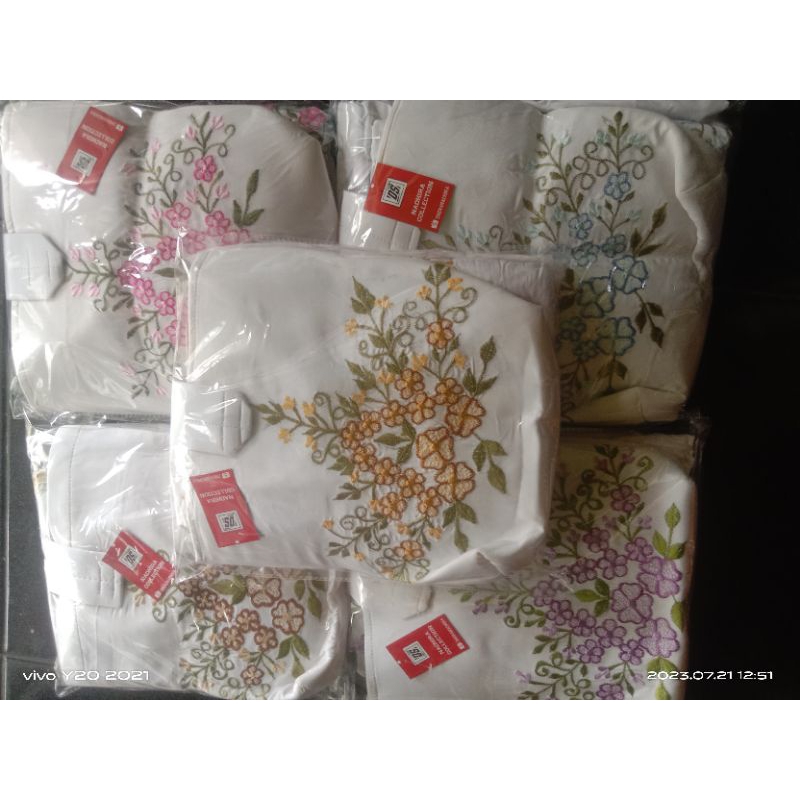 ukena rayon bordir putih.