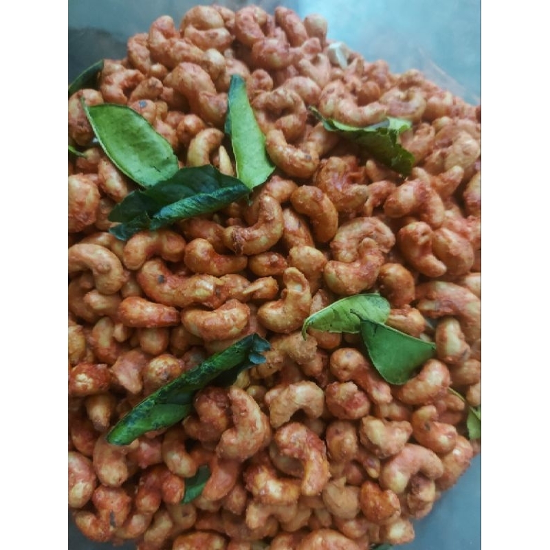 

Kacang Mede Pedas 500gram
