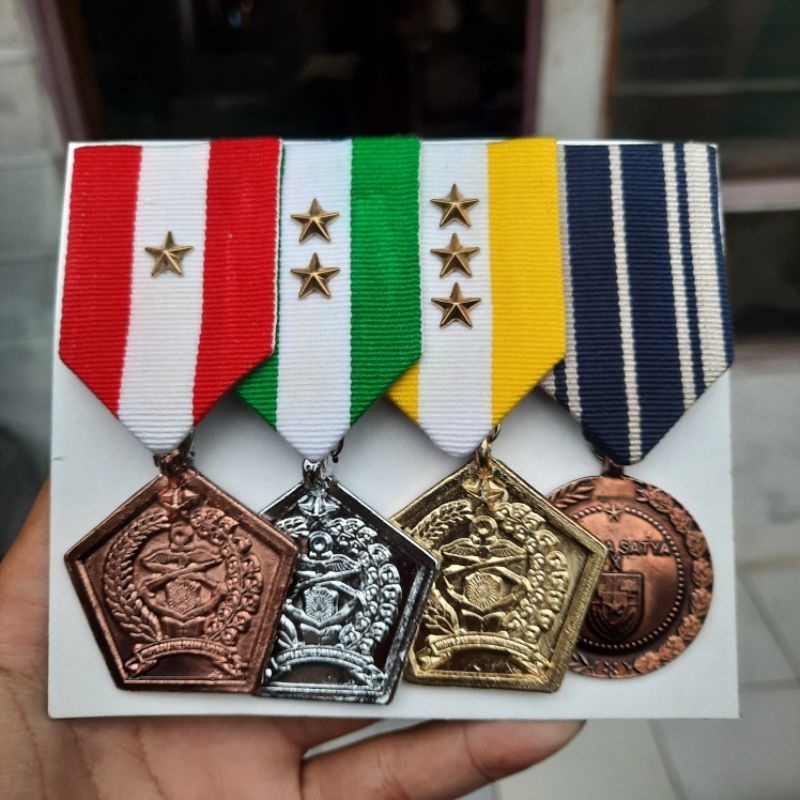 Medali Menwa 2, 4, 6 Tahun dan Karya Satya 10 Tahun / Tanda Jasa Mendali Satya Lencana PDU