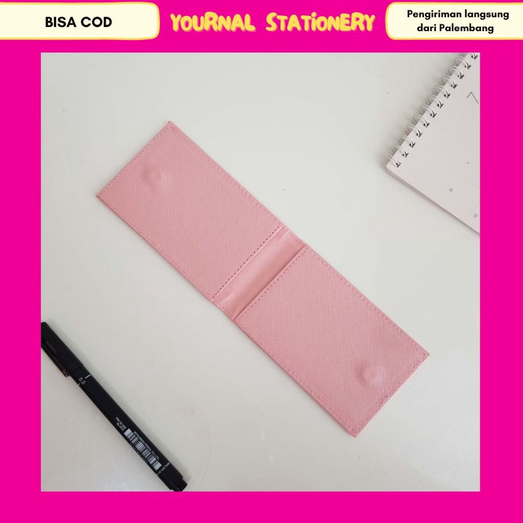 

Name Flashee Tag Magnet Dua Sisi ID Card Holder Magnet Jepit Flashee Lanyard Magnet Saku Kulit Tanpa Tali