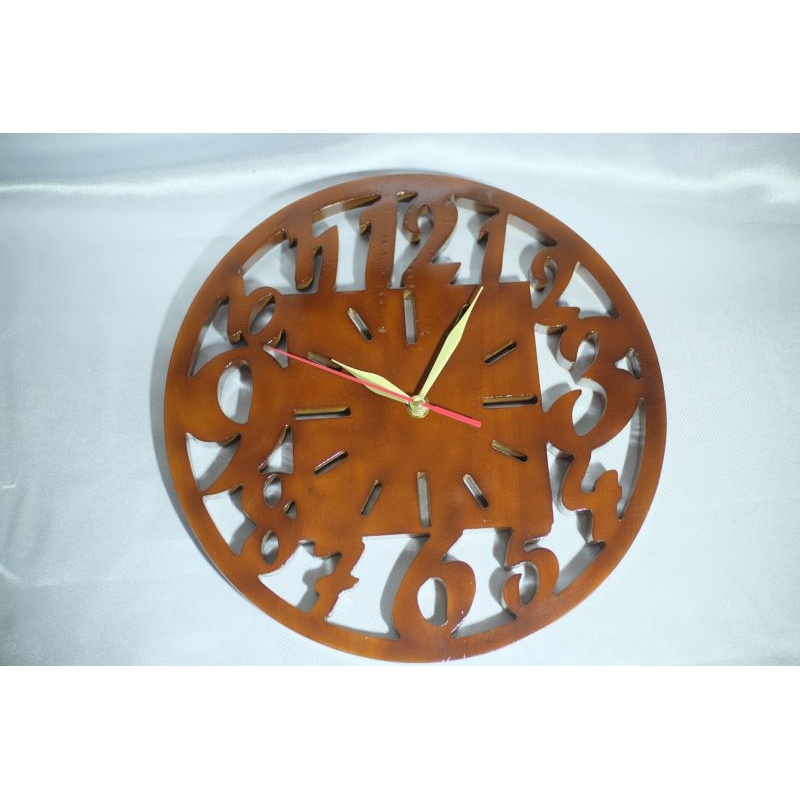 Jam Dinding Kayu Ukir