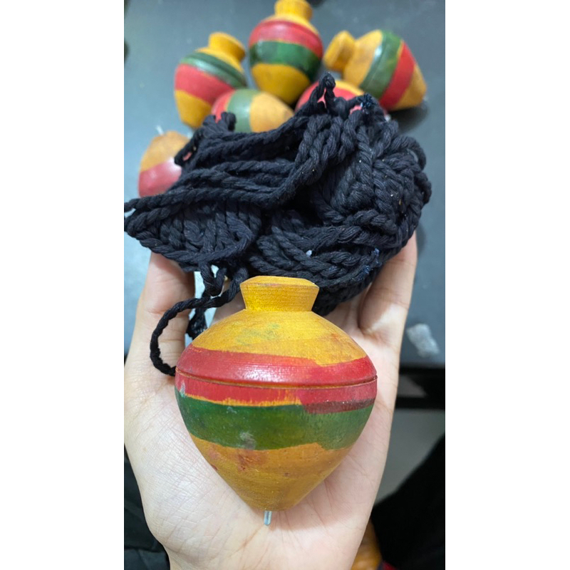 (BISA COD) Mainan Gangsing Kayu Tali Gangsingan Tradisional Tinggal Pake