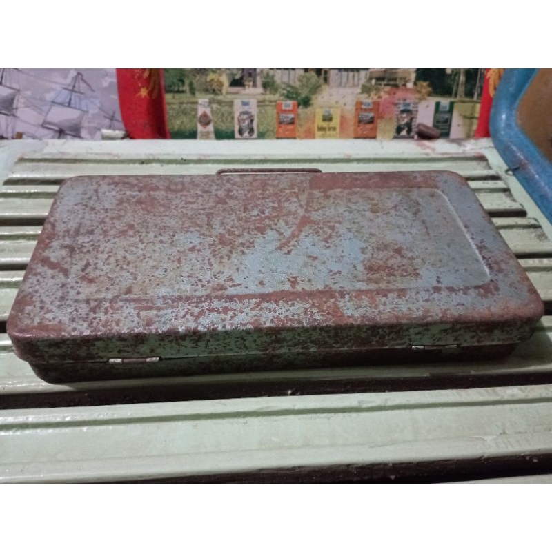 BARANG ANTIK/BARANG KUNO/BARANG JADUL/KOTAK JADUL/KOPER kuno/KOTAK LAWAS