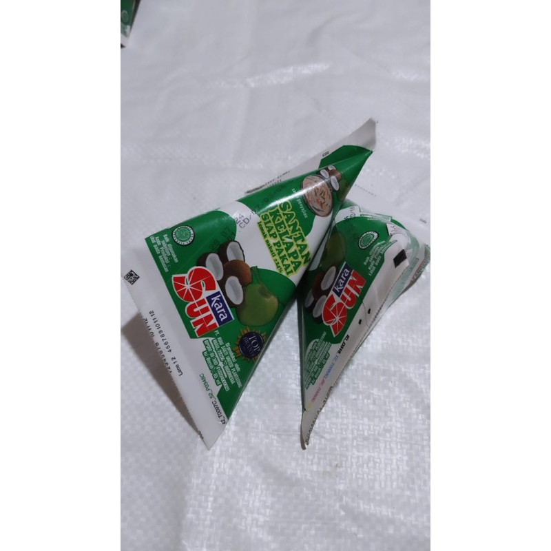

Sun Kara Santan Kelapa Siap pakai instan 65gr