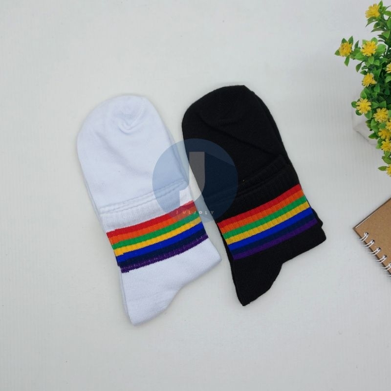 kaos kaki sport / kaos kaki motif pelangi / pelangi pendek