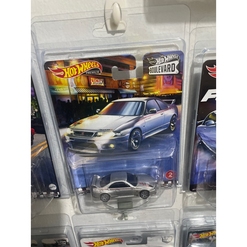 hotwheels r33 boulevard