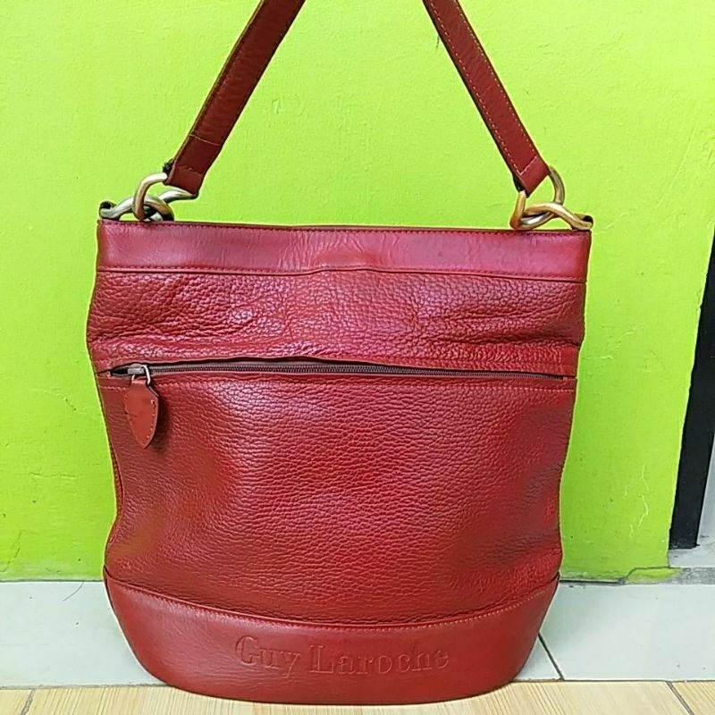 (nego) sling Tas kulit asli vintage / tas kulit gajah brand Guy laroche