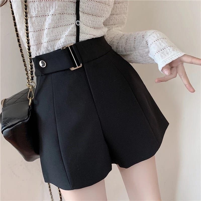 Bitchyy.Style | *READY STOCK* Korean Pants KN809 Hot Pants Korean Style Celana Pendek Import Korean