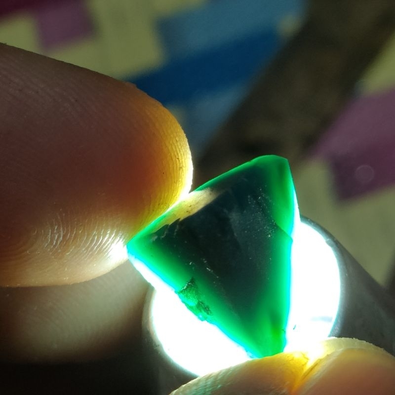 Bacan doko majiko kristal