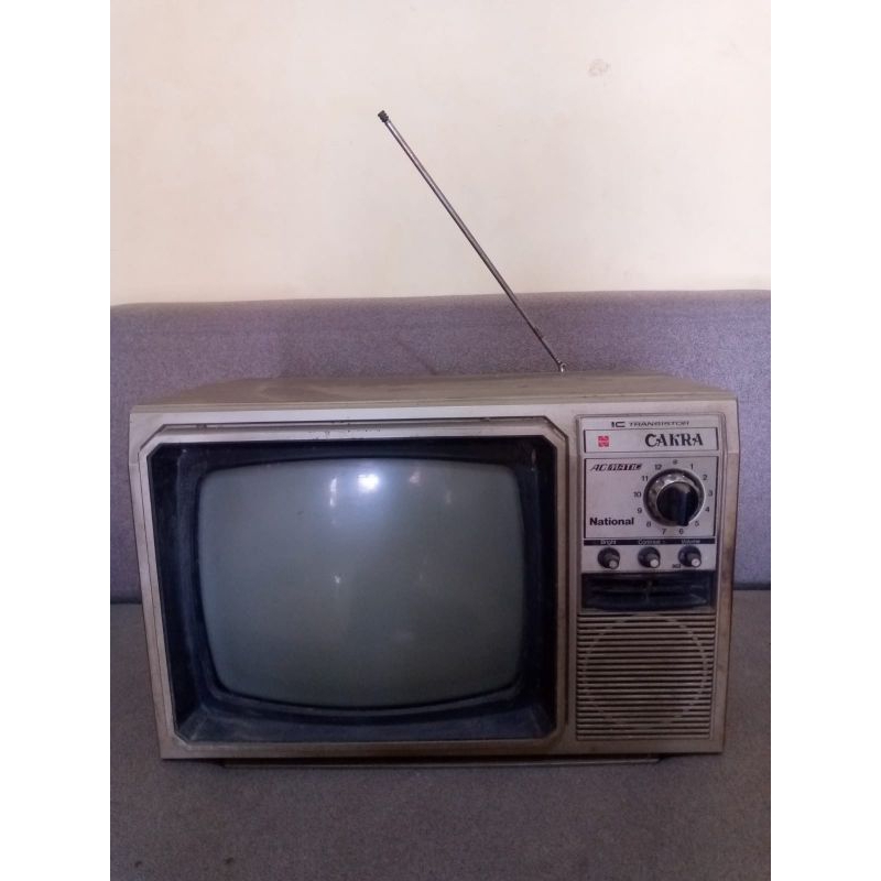 TV KUNO/TV ANTIK/TV LAWAS/BARANG ANTIK/TV HITAM PUTIH