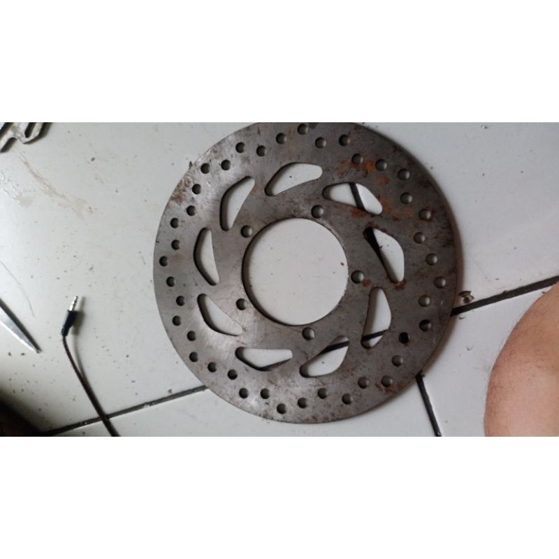 piringan Vixion baru stok lama