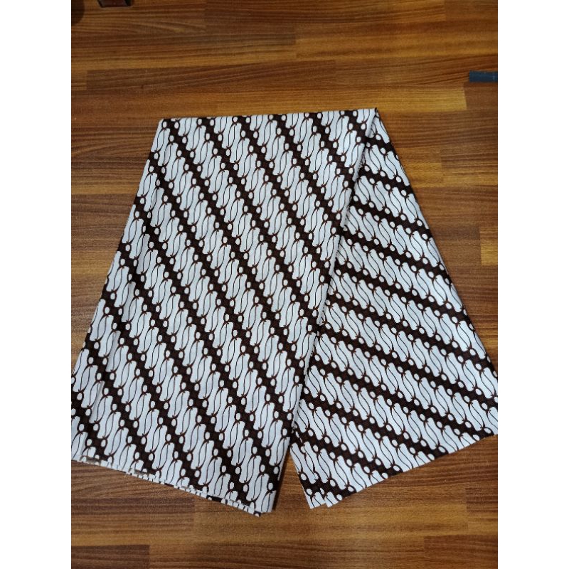 Bahan jarik katun batik motif lereng kecil atau lereng klitik jogjaan