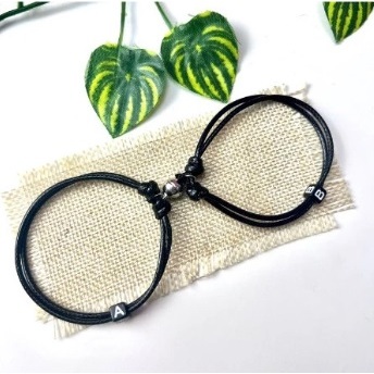 Gelang inisial + Magnet, gelang Couple Isi 2/ gelang pasangan
