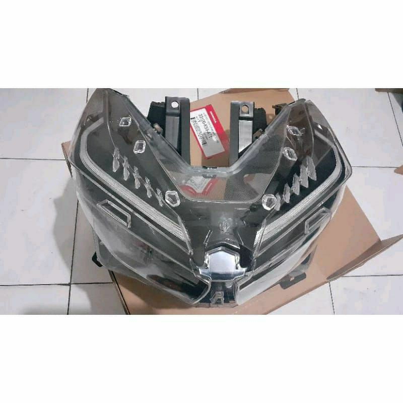 33100K59A71 Reflektor assy vario 150 new vario 125 led new original ahm