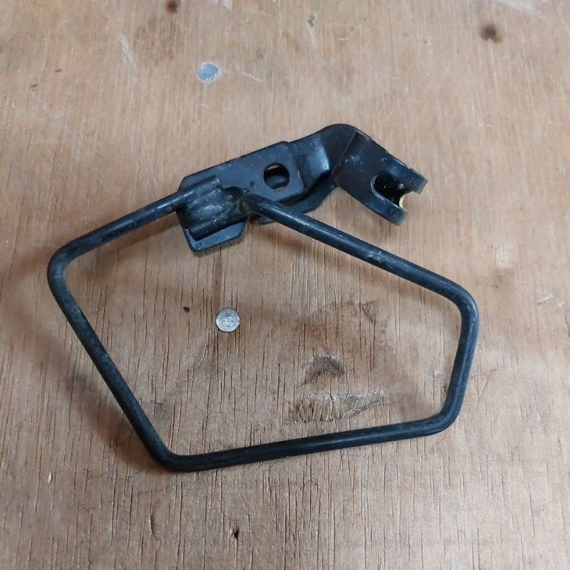 BREKET SELANG REM DEPAN HONDA BEAT-VARIO-SCOOPY ORIGINAL