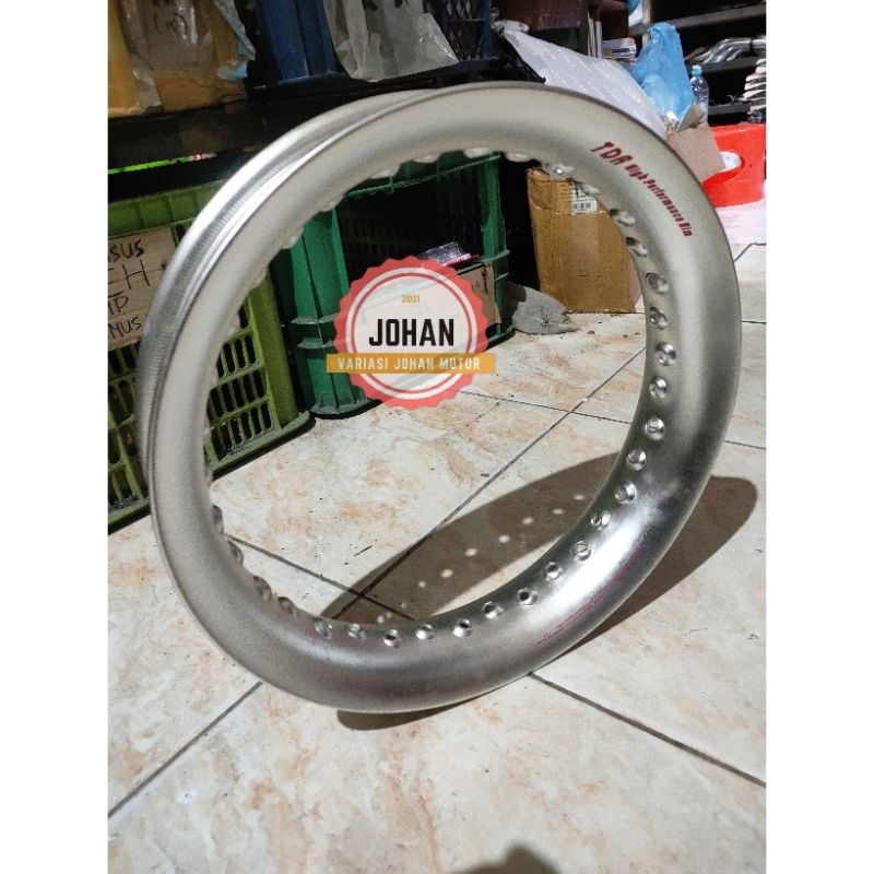 Velg TDR Silver ring 14 uk 250