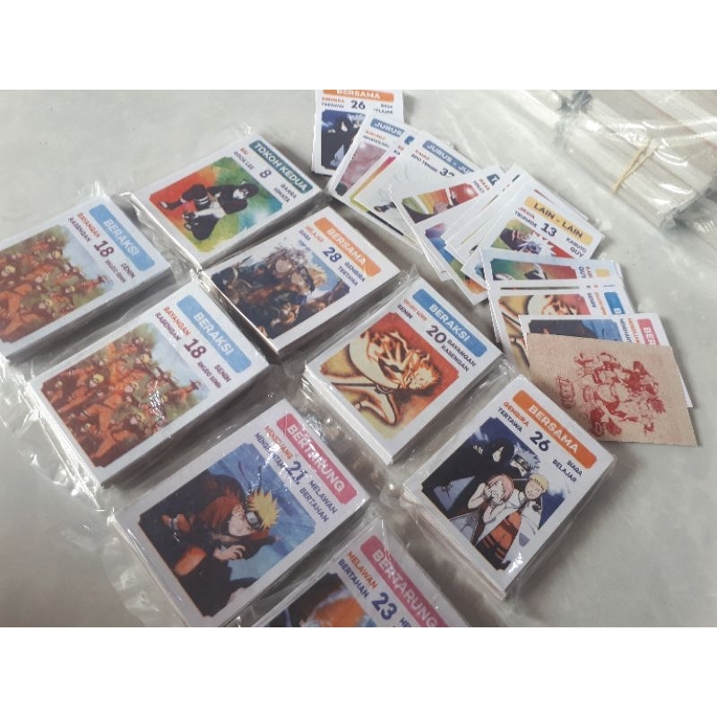 MAINAN KARTU KWARTET JUMBO ISI 32 LEMBAR