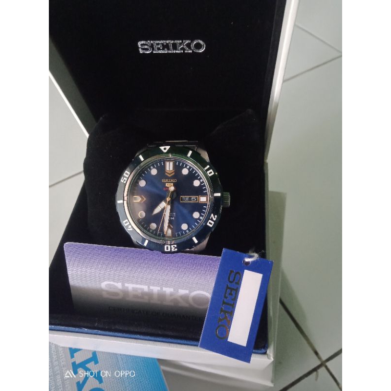 Seiko 5 Sports SRP677K1 Automatic blue dial 24 Jewels 100M