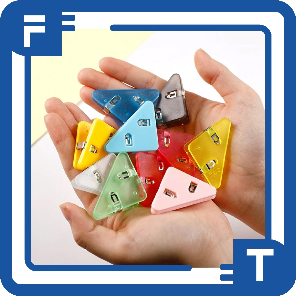 

FT Klip kertas warna warni Klip sudut kertas segitiga Klip binder Corner clamp triangle Penjepit kertas bahan plastik untuk sudut buku sekolah kantor pelajar S115