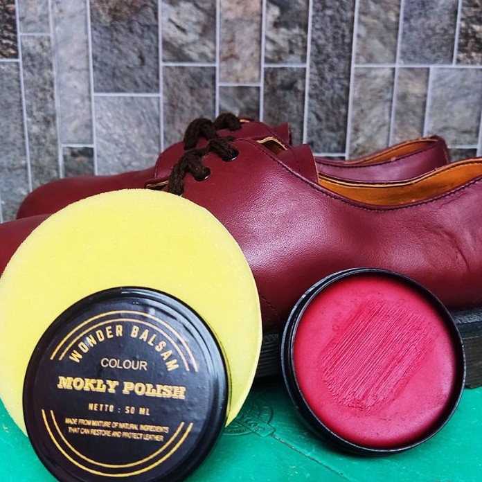 Terkini semir sepatu kulit/pembersih sepatu kulit/leather care/leather balsam/wonder balsam merah.