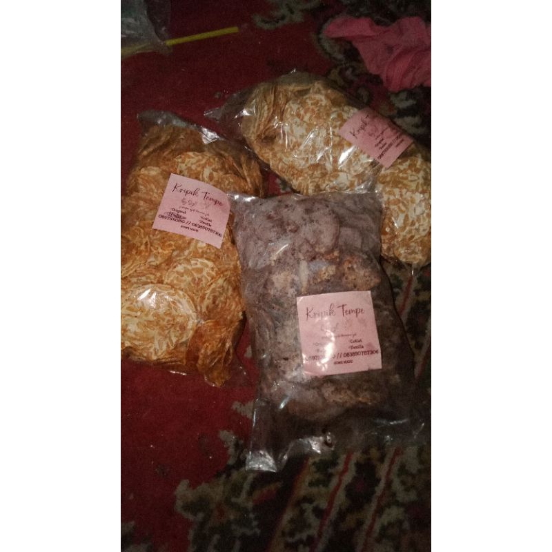 

Keripik tempe sagu coklat