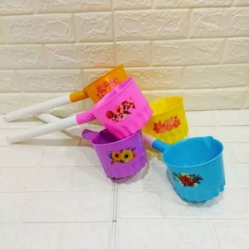 (HW)gayung panjang drat ulir calista bunga / ciduk panjang drat