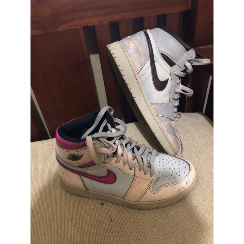 Nike Air Jordan 1 Retro High OG x SB NYC to Paris UPC TEMBUS